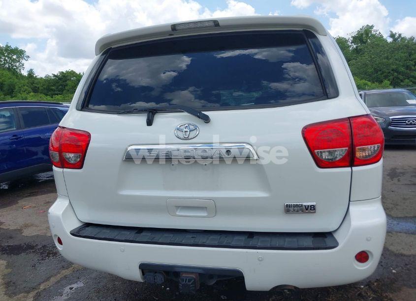 Photo 16 of 2016 Toyota Sequoia PLATINUM 5.7L V8 (VIN 5TDYY5G11GS062229)