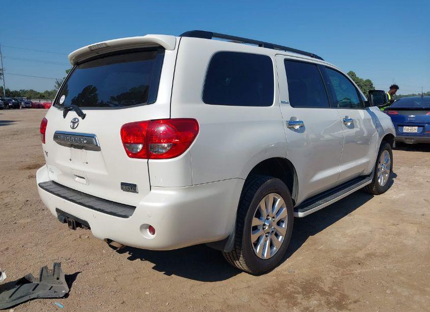 Photo 4 of 2013 Toyota Sequoia PLATINUM 5.7L V8 (VIN 5TDYY5G14DS044951)