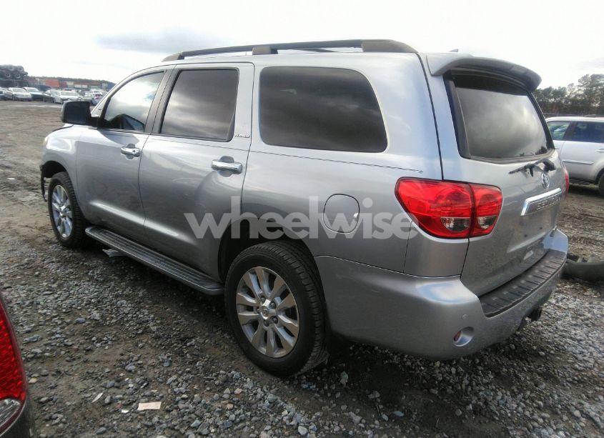 Photo 3 of 2017 Toyota Sequoia PLATINUM (VIN 5TDYY5G16HS069257)