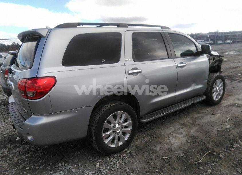 Photo 4 of 2017 Toyota Sequoia PLATINUM (VIN 5TDYY5G16HS069257)