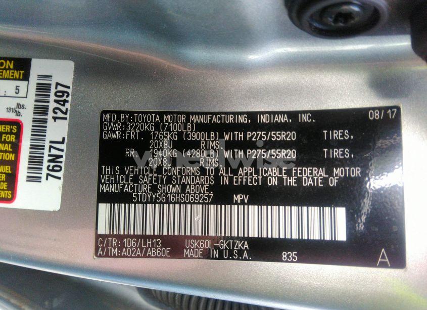 Photo 9 of 2017 Toyota Sequoia PLATINUM (VIN 5TDYY5G16HS069257)