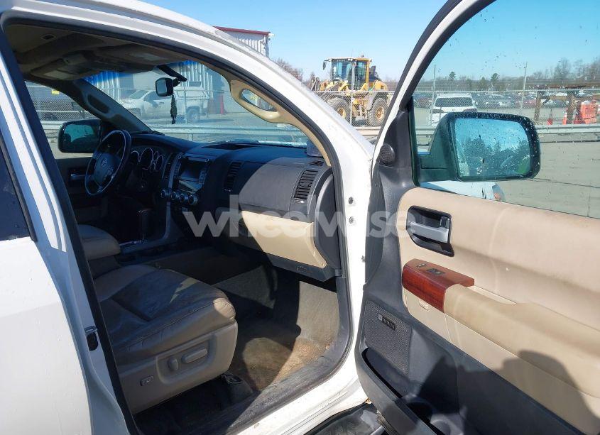 Photo 5 of 2012 Toyota Sequoia PLATINUM 5.7L V8 (VIN 5TDYY5G18CS037726)