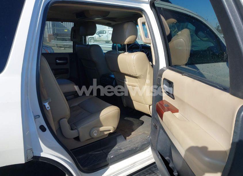 Photo 8 of 2012 Toyota Sequoia PLATINUM 5.7L V8 (VIN 5TDYY5G18CS037726)