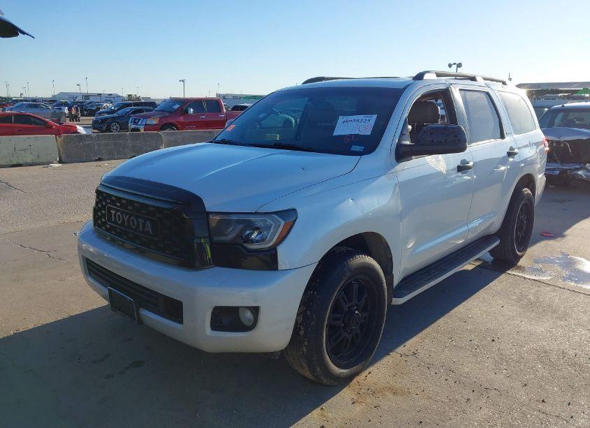 Photo 2 of 2014 Toyota Sequoia PLATINUM 5.7L V8 (VIN 5TDYY5G1XES053266)