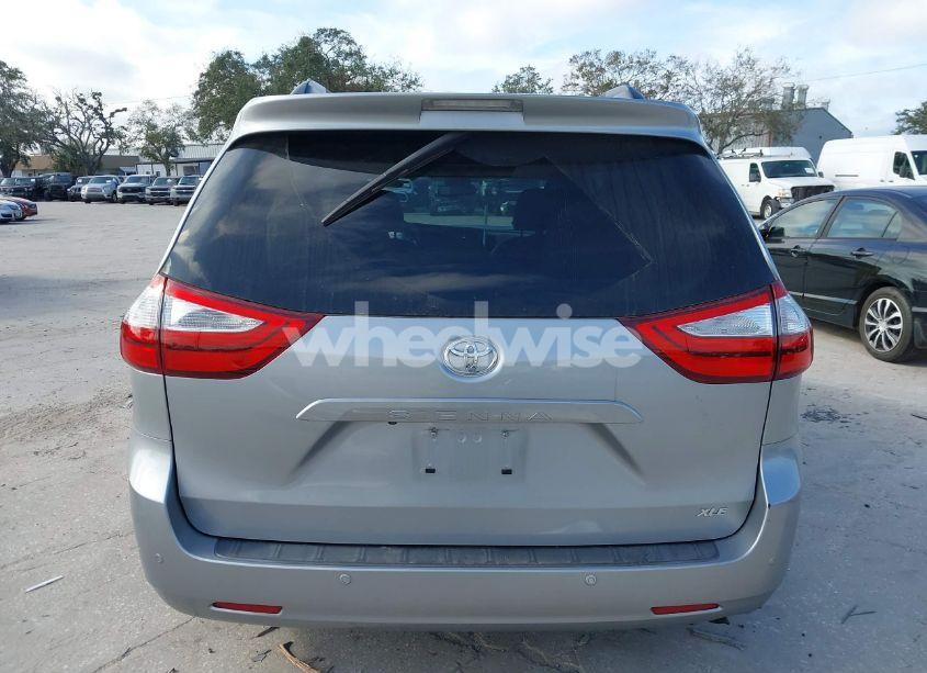 Photo 17 of 2017 Toyota Sienna XLE/LIMITED (VIN 5TDYZ3DC0HS782811)