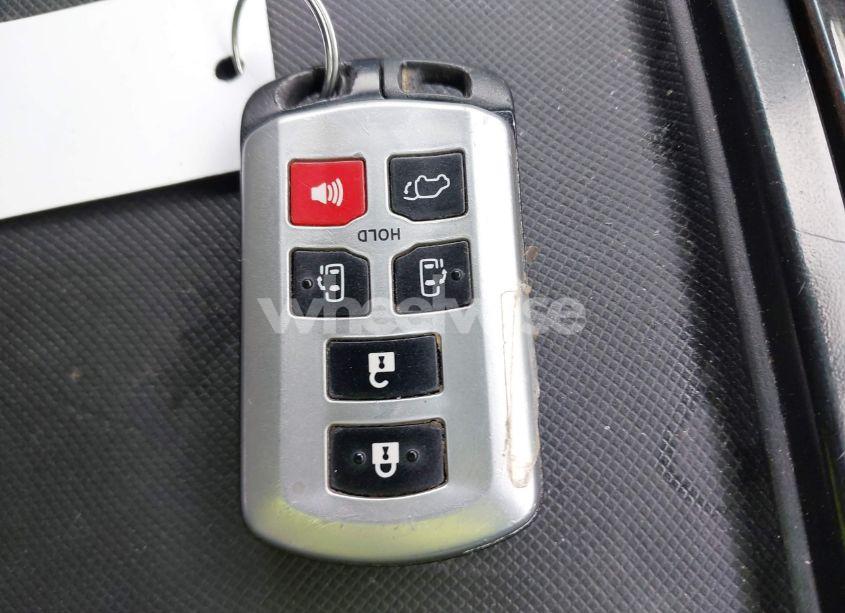 Photo 11 of 2017 Toyota Sienna XLE/LIMITED (VIN 5TDYZ3DC0HS817539)