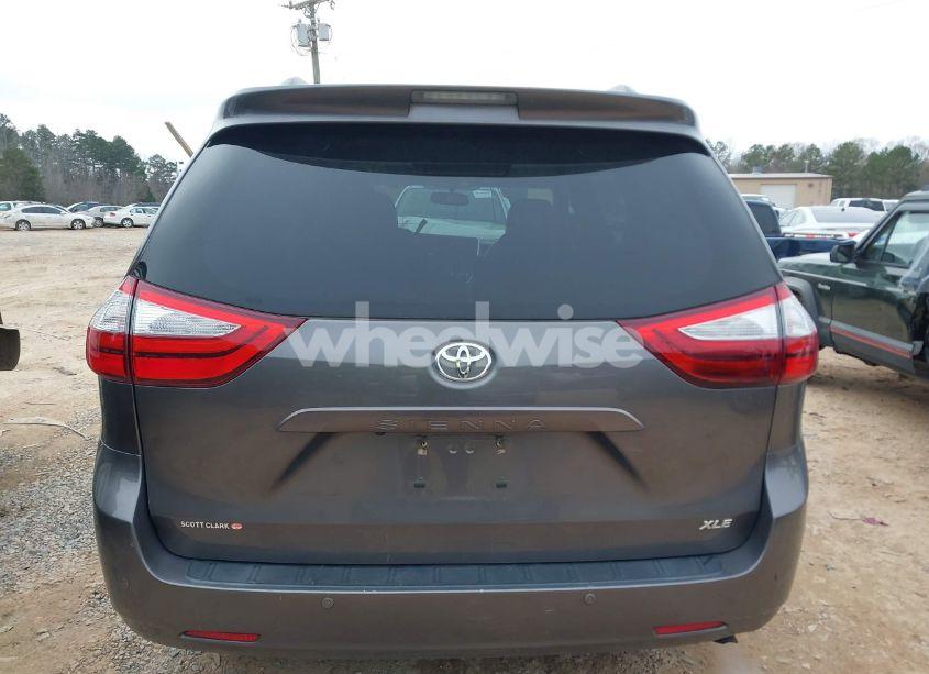 Photo 16 of 2017 Toyota Sienna XLE/LIMITED (VIN 5TDYZ3DC0HS817539)