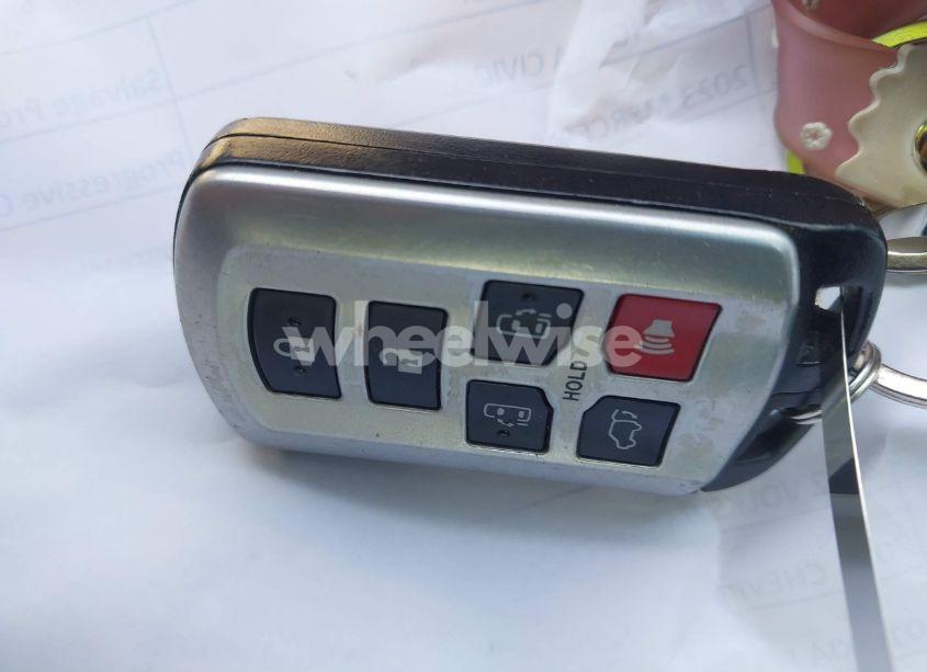 Photo 11 of 2017 Toyota Sienna LIMITED 7 PASSENGER (VIN 5TDYZ3DC0HS868989)