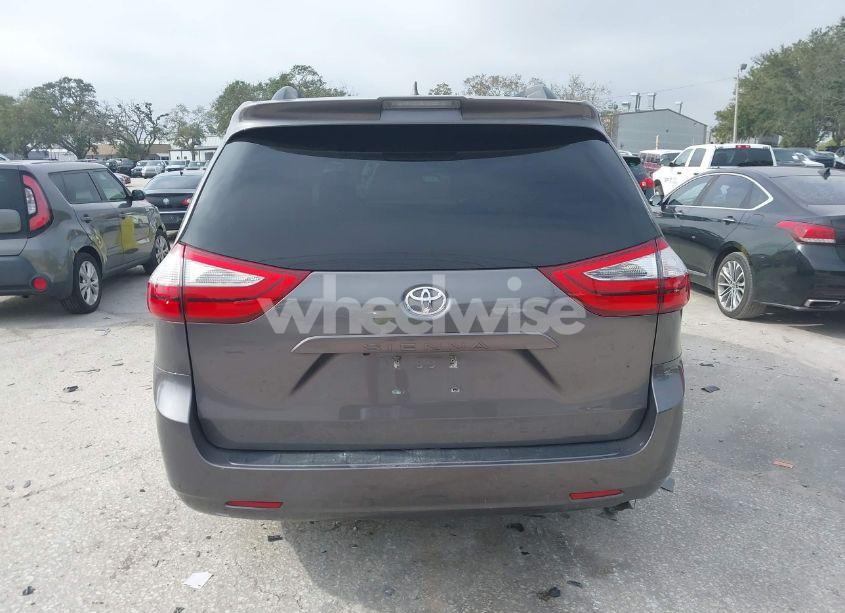 Photo 16 of 2018 Toyota Sienna XLE 8 PASSENGER (VIN 5TDYZ3DC0JS911720)