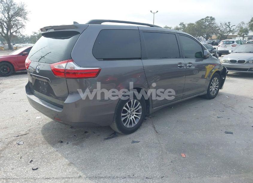 Photo 4 of 2018 Toyota Sienna XLE 8 PASSENGER (VIN 5TDYZ3DC0JS911720)