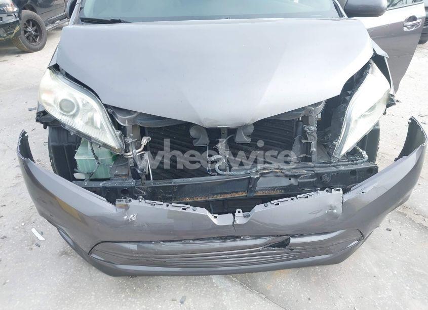 Photo 6 of 2018 Toyota Sienna XLE 8 PASSENGER (VIN 5TDYZ3DC0JS911720)