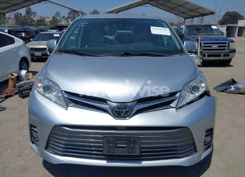 Photo 11 of 2020 Toyota Sienna XLE (VIN 5TDYZ3DC0LS068198)