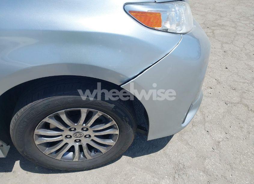 Photo 16 of 2020 Toyota Sienna XLE (VIN 5TDYZ3DC0LS068198)