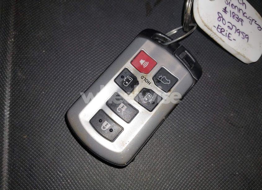 Photo 11 of 2017 Toyota Sienna LIMITED 7 PASSENGER (VIN 5TDYZ3DC1HS791419)