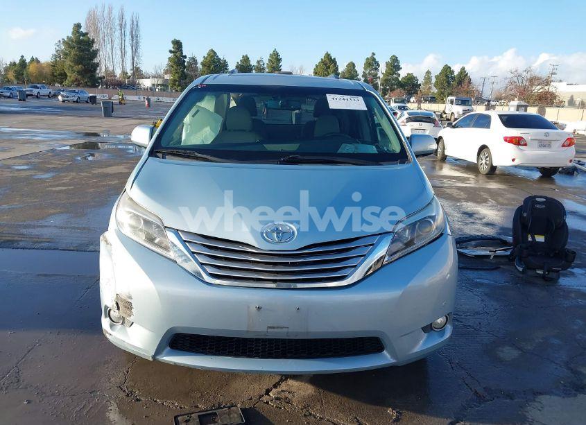 Photo 13 of 2017 Toyota Sienna LIMITED PREMIUM 7 PASSENGER (VIN 5TDYZ3DC1HS861713)