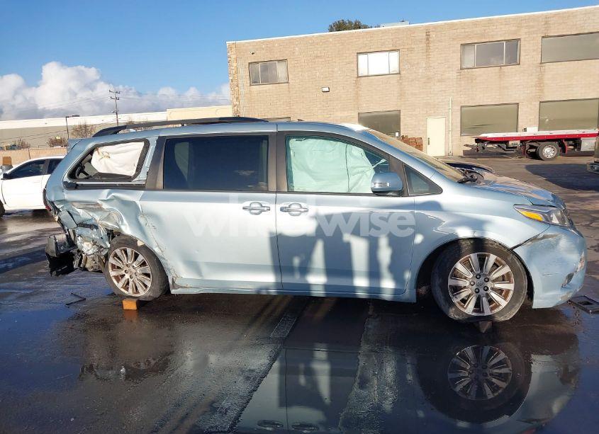 Photo 14 of 2017 Toyota Sienna LIMITED PREMIUM 7 PASSENGER (VIN 5TDYZ3DC1HS861713)