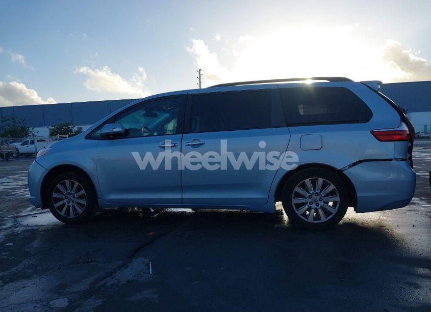 Photo 15 of 2017 Toyota Sienna LIMITED PREMIUM 7 PASSENGER (VIN 5TDYZ3DC1HS861713)