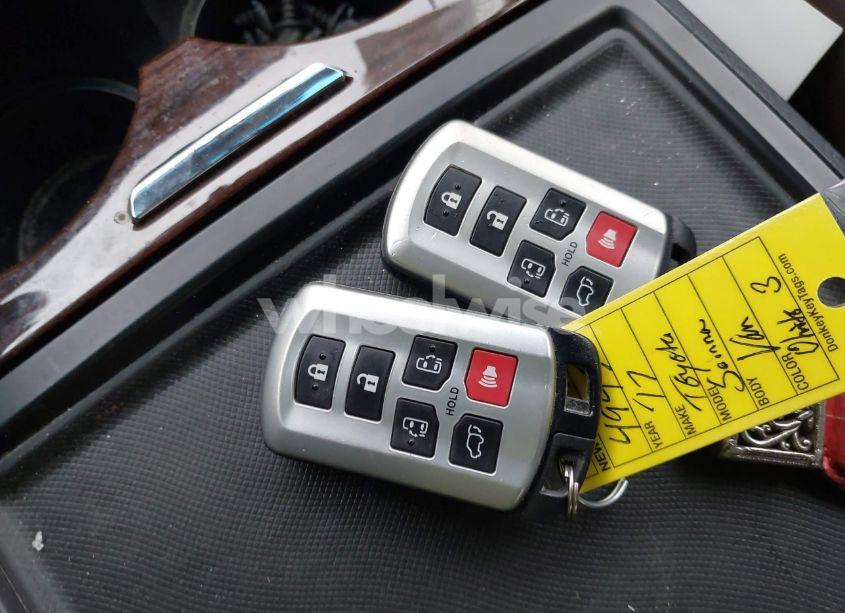 Photo 11 of 2017 Toyota Sienna LIMITED PREMIUM 7 PASSENGER (VIN 5TDYZ3DC1HS871996)