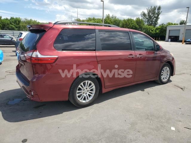 Photo 7 of 2018 TOYOTA SIENNA XLE (VIN 5TDYZ3DC1JS919082)