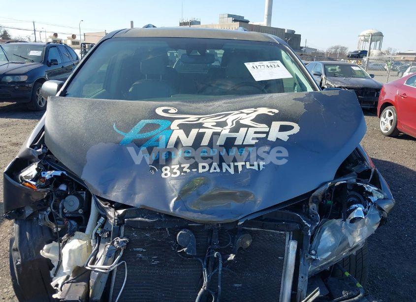 Photo 10 of 2019 Toyota Sienna XLE 8 PASSENGER (VIN 5TDYZ3DC1KS009336)