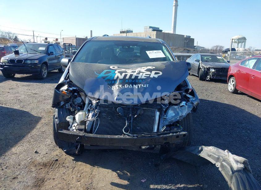 Photo 6 of 2019 Toyota Sienna XLE 8 PASSENGER (VIN 5TDYZ3DC1KS009336)