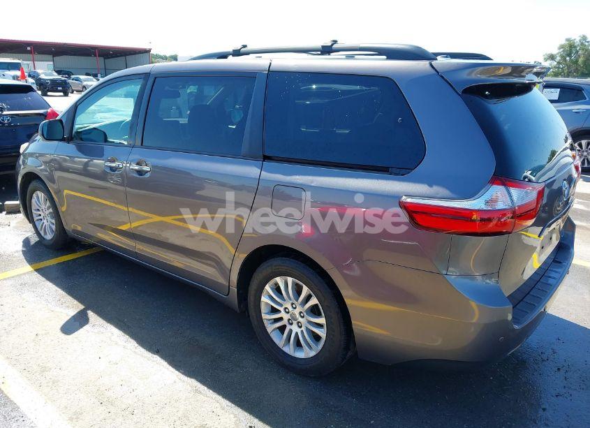 Photo 3 of 2017 Toyota Sienna XLE 8 PASSENGER (VIN 5TDYZ3DC2HS778209)