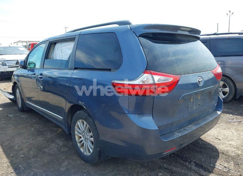 Photo 3 of 2017 Toyota Sienna XLE 8 PASSENGER (VIN 5TDYZ3DC2HS864152)