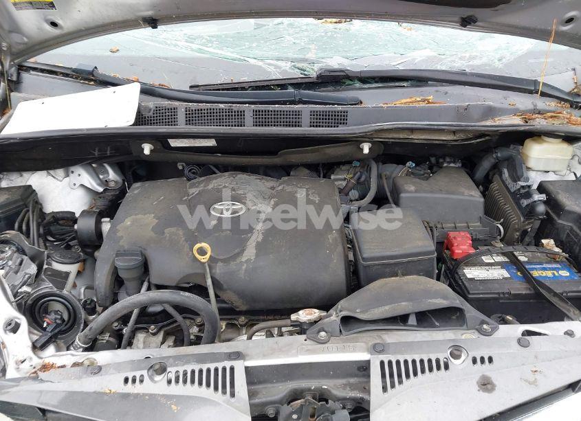 Photo 10 of 2018 Toyota Sienna XLE 8 PASSENGER (VIN 5TDYZ3DC2JS940989)