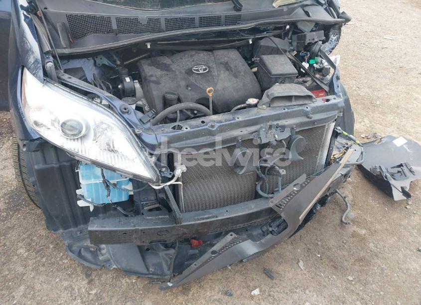 Photo 18 of 2019 Toyota Sienna XLE 8 PASSENGER (VIN 5TDYZ3DC2KS020717)