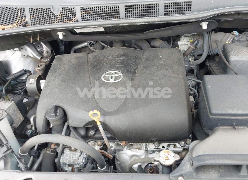 Photo 10 of 2019 Toyota Sienna XLE 8 PASSENGER (VIN 5TDYZ3DC2KS976344)