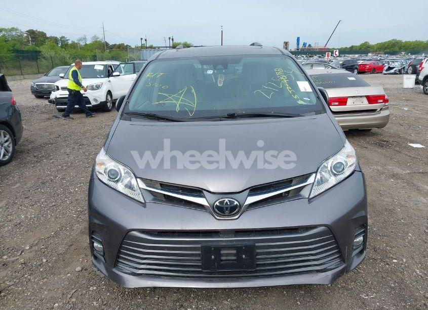 Photo 11 of 2019 Toyota Sienna XLE 8 PASSENGER (VIN 5TDYZ3DC2KS976344)