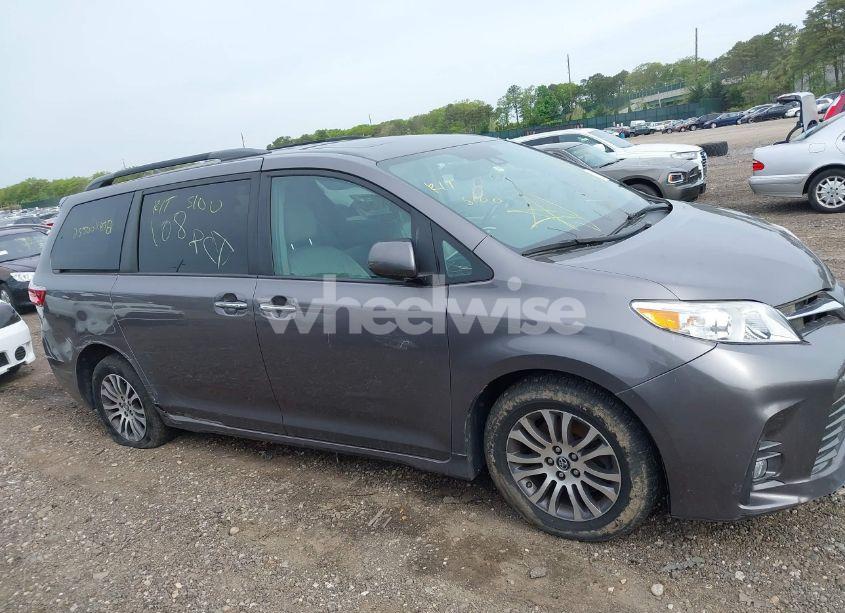 Photo 12 of 2019 Toyota Sienna XLE 8 PASSENGER (VIN 5TDYZ3DC2KS976344)