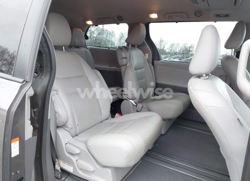Photo 8 of 2020 Toyota Sienna XLE PREMIUM (VIN 5TDYZ3DC2LS055047)