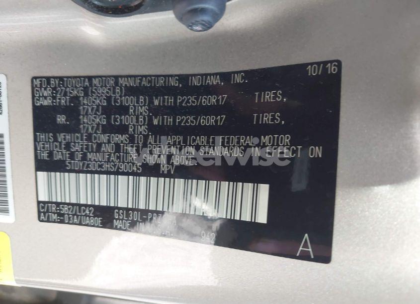 Photo 9 of 2017 Toyota Sienna XLE 8 PASSENGER (VIN 5TDYZ3DC3HS790045)