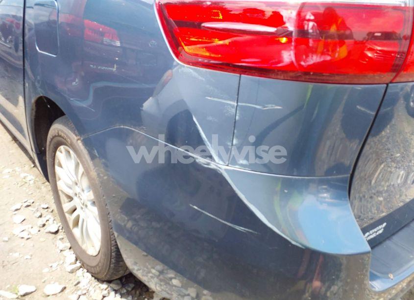 Photo 18 of 2017 Toyota Sienna XLE 8 PASSENGER (VIN 5TDYZ3DC3HS840250)