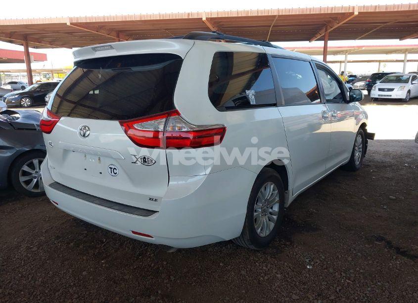 Photo 4 of 2017 Toyota Sienna XLE 8 PASSENGER (VIN 5TDYZ3DC3HS849191)