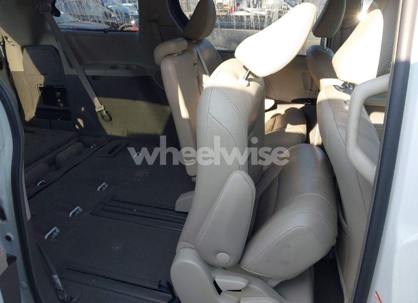 Photo 8 of 2019 Toyota Sienna XLE PREMIUM 8 PASSENGER (VIN 5TDYZ3DC3KS004798)