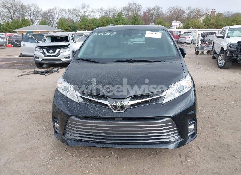 Photo 12 of 2020 Toyota Sienna XLE PREMIUM (VIN 5TDYZ3DC3LS034532)