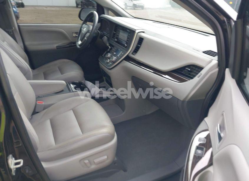 Photo 5 of 2020 Toyota Sienna XLE PREMIUM (VIN 5TDYZ3DC3LS034532)