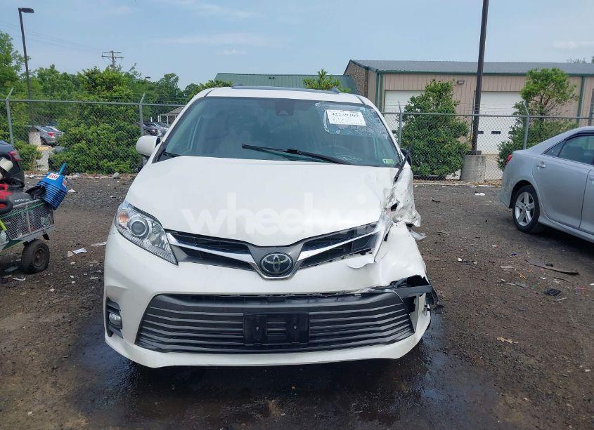 Photo 11 of 2020 Toyota Sienna XLE (VIN 5TDYZ3DC3LS048818)