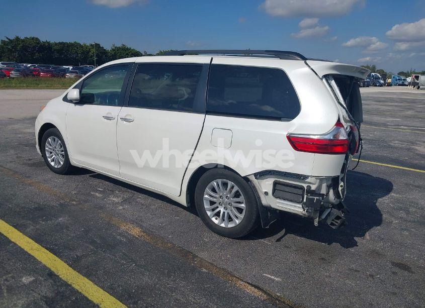 Photo 3 of 2017 Toyota Sienna XLE 8 PASSENGER (VIN 5TDYZ3DC4HS823084)