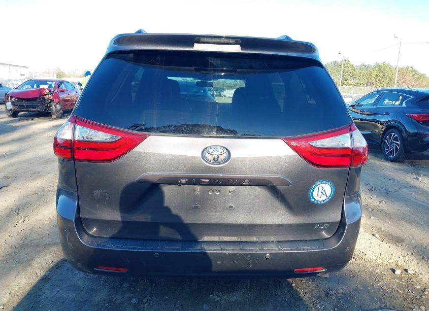Photo 17 of 2017 Toyota Sienna XLE/LIMITED (VIN 5TDYZ3DC4HS826051)