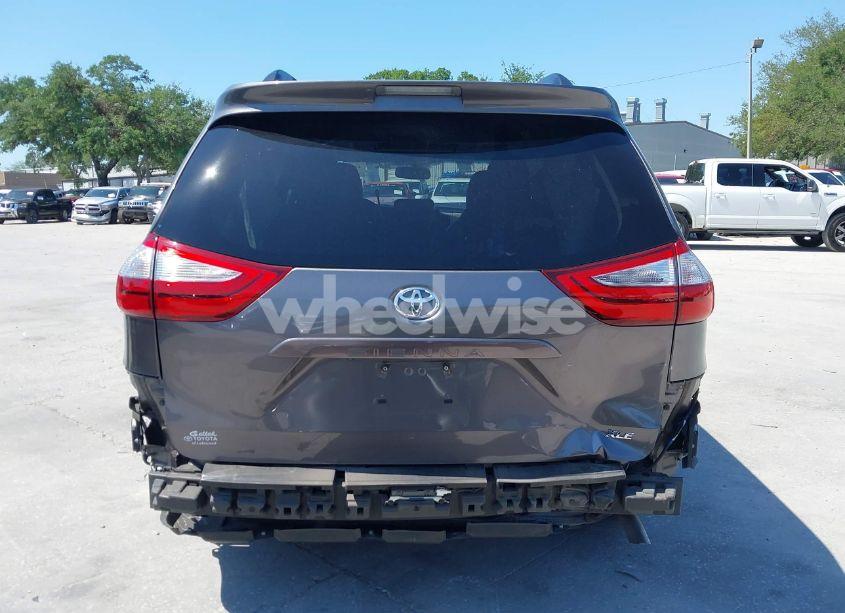 Photo 17 of 2017 Toyota Sienna XLE 8 PASSENGER (VIN 5TDYZ3DC4HS856263)