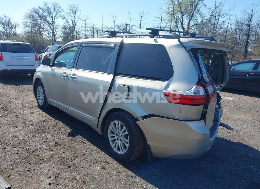 Photo 3 of 2017 Toyota Sienna XLE 8 PASSENGER (VIN 5TDYZ3DC4HS862189)