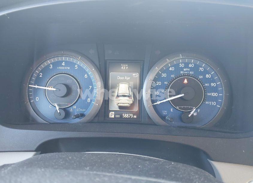 Photo 7 of 2017 Toyota Sienna XLE 8 PASSENGER (VIN 5TDYZ3DC4HS862189)