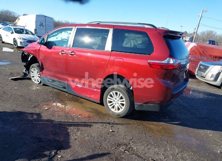 Photo 3 of 2017 Toyota Sienna XLE/LIMITED (VIN 5TDYZ3DC4HS868879)