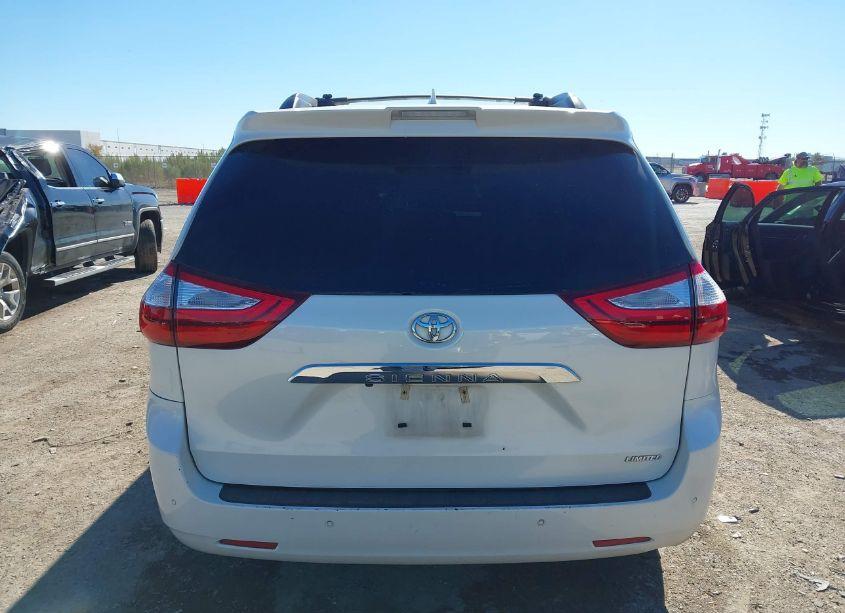 Photo 16 of 2018 Toyota Sienna LIMITED 7 PASSENGER (VIN 5TDYZ3DC4JS937219)