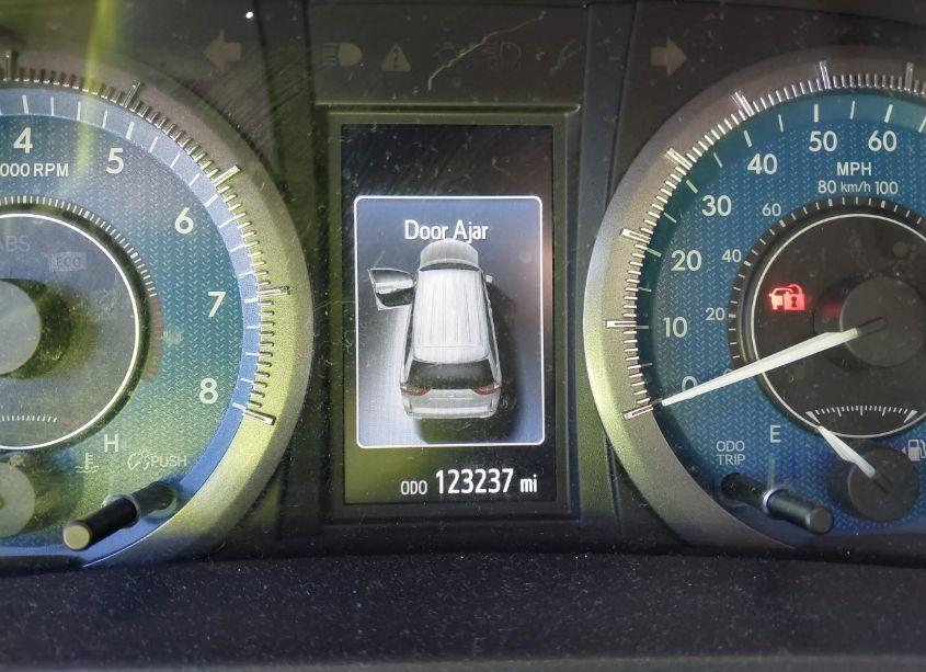 Photo 7 of 2018 Toyota Sienna LIMITED 7 PASSENGER (VIN 5TDYZ3DC4JS937219)