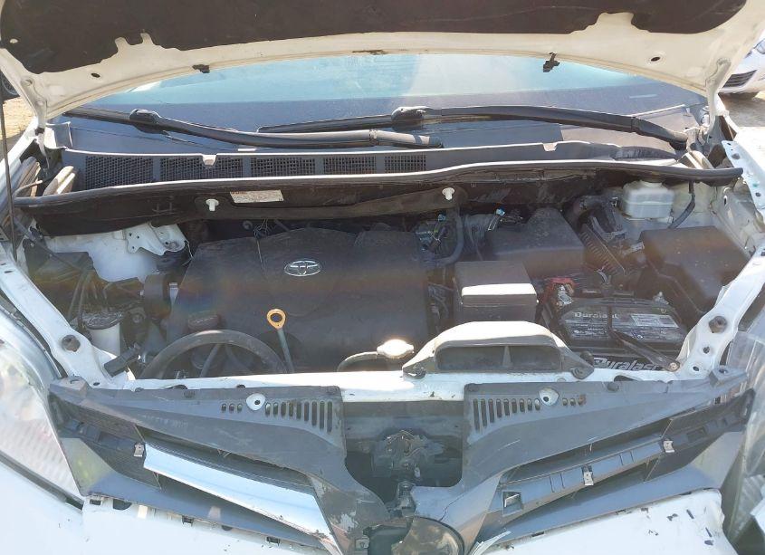 Photo 10 of 2018 Toyota Sienna XLE/XLE PREMIUM/LIMITED/LIMITED PREMIUM (VIN 5TDYZ3DC4JS937804)