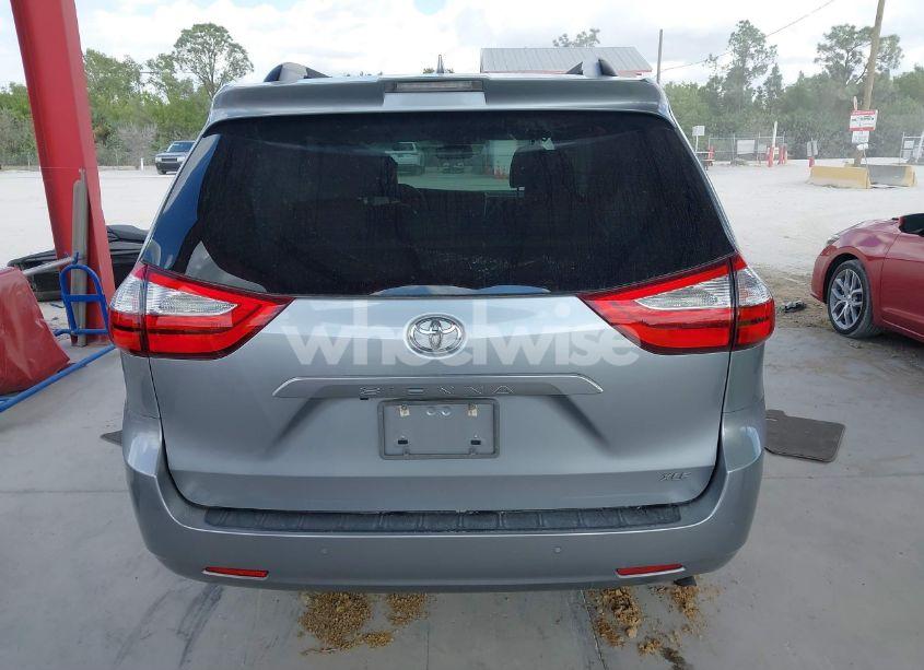 Photo 16 of 2018 Toyota Sienna XLE/XLE PREMIUM/LIMITED/LIMITED PREMIUM (VIN 5TDYZ3DC4JS941562)